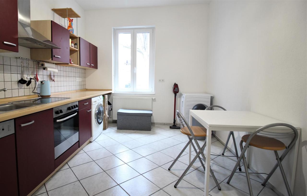 Privatzimmer Nahe Bahnhof Und City Wurzburg Luaran gambar