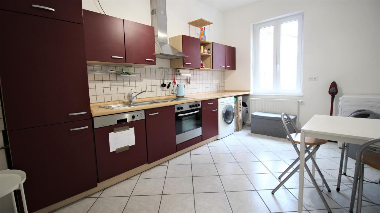 Privatzimmer Nahe Bahnhof Und City Wurzburg Luaran gambar