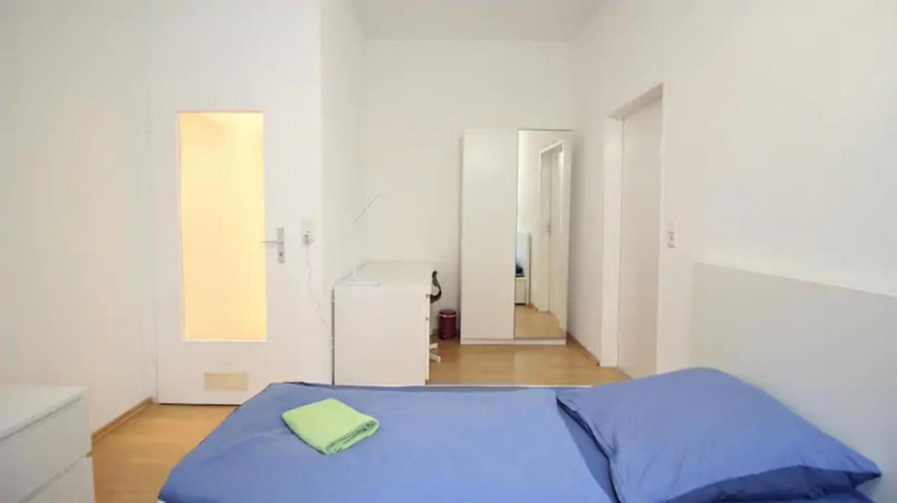 Privatzimmer Nahe Bahnhof Und City Apartment Wurzburg Luaran gambar